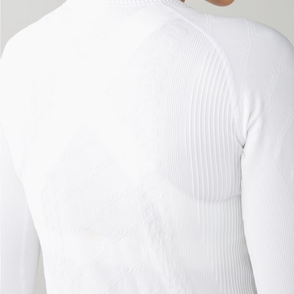 Lululemon Rest Less Textured Long Sleeve Crewneck Tee in Heathered White - Picture 5 of 9